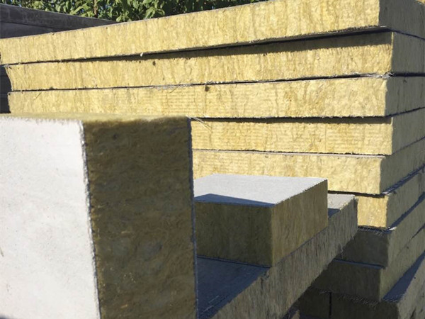 巖棉復(fù)合板保溫板